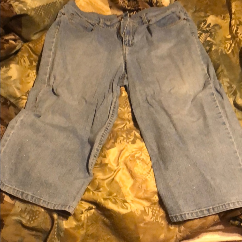 Duck head capris